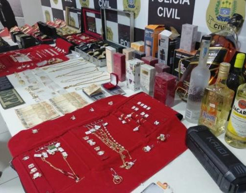 Idoso é preso no Dirceu suspeito de lucrar com venda de objetos roubados