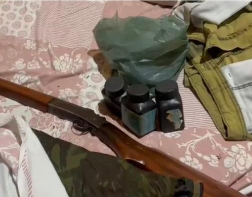 Polícias Civil e Militar prendem seis e apreendem armas em operação