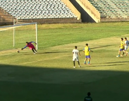Sub-15 do Piauiense tem goleada do Teresina e vitória do River; rodada segue no Albertão