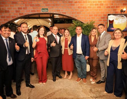 Senador Marcelo Castro promove encontro com prefeitos piauienses na Marcha dos Prefeitos