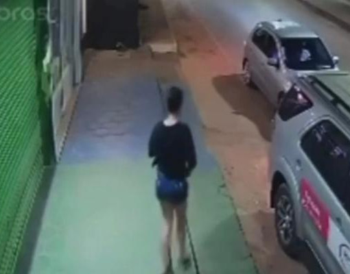 Vídeo mostra mulher jogando água quente no namorado no Sul do Piauí