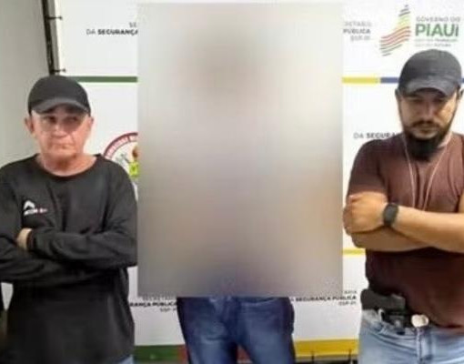 Pai é preso em praça pública suspeito de violentar a própria filha