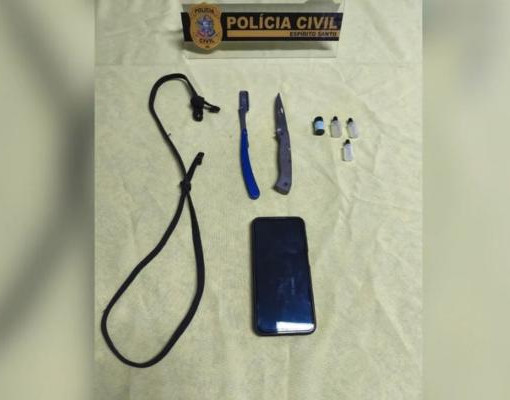 Homem suspeito de planejar morte do filho é preso após alerta do FBI