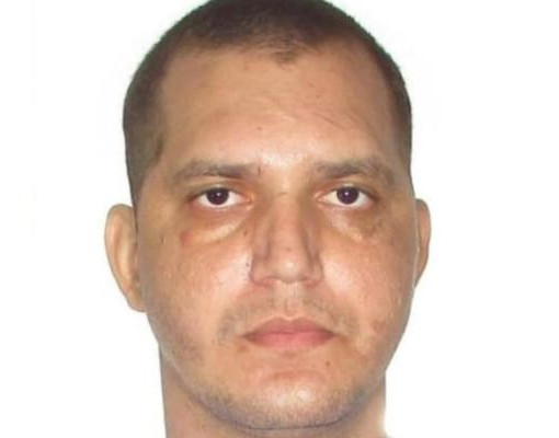 Criminosos rendem idoso e matam filho após invasão em residência na zona Sul