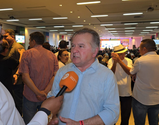 Merlong reage a apoio de prefeito do PT a Ciro e evita falar sobre Themístocles