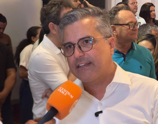 Governo mira redução do tempo de espera por cirurgias, diz Dr. Vinícius