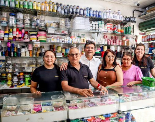 Rafael Fonteles visita empreendimentos no Dirceu e reforça compromisso com o acesso ao crédito