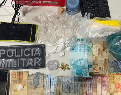 PM apreende 290g de cocaína e crack e conduz três pessoas à delegacia em Porto do Piauí