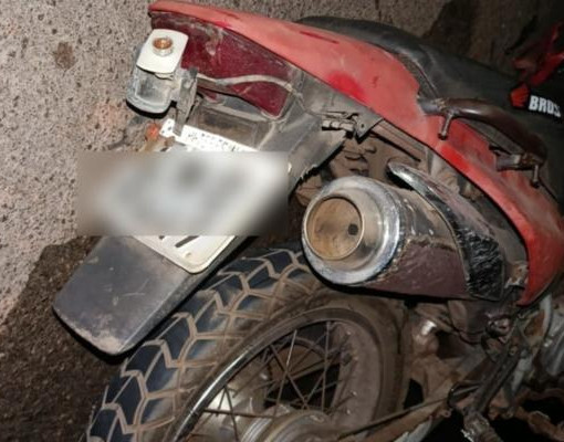 Casal morre após colisão entre carro e motocicleta na BR-343