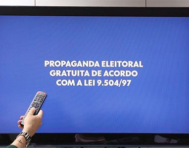 Propaganda eleitoral no rádio e na TV começa nesta sexta-feira em todo o país
