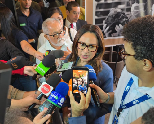 Rejane Dias diz que filhos têm seu aval para disputar eleições