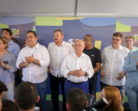 PSD oficializa filiações de Georgiano Neto, Simone Pereira e Wilson Martins em Teresina