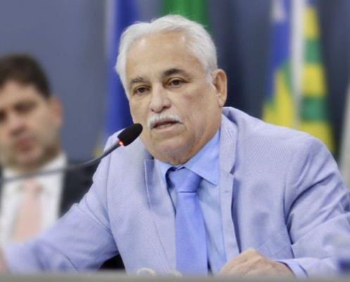 Fora do governo, Robert Rios avalia candidatura ao Senado pela oposição