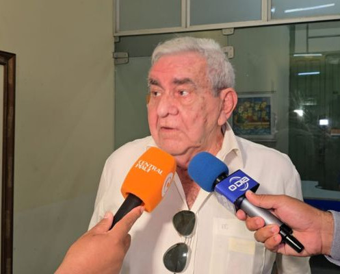 Zé Hamilton vê incoerência da deputada Gracinha em ataques a Francisco Emanuel