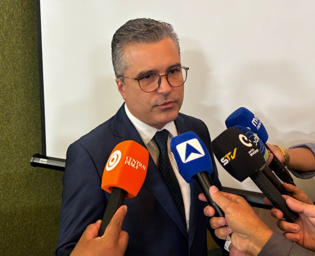 Líder do governo minimiza críticas de Franzé e aponta falhas das comissões da Alepi