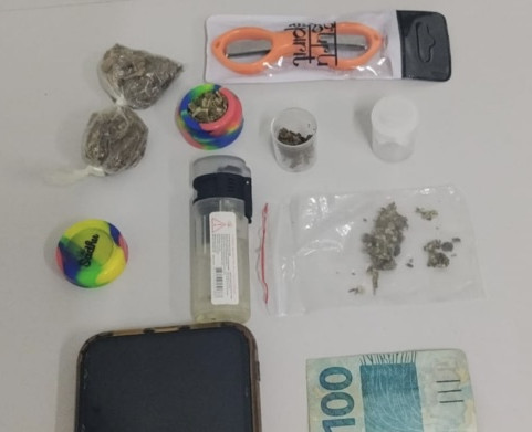 Conselheiro tutelar suspeito de convidar adolescente a fumar maconha é solto no Piauí