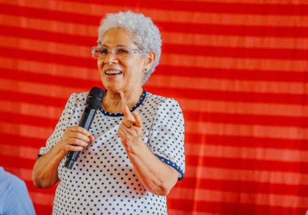 Regina Sousa defende mais mulheres no poder e relembra episódio no Senado