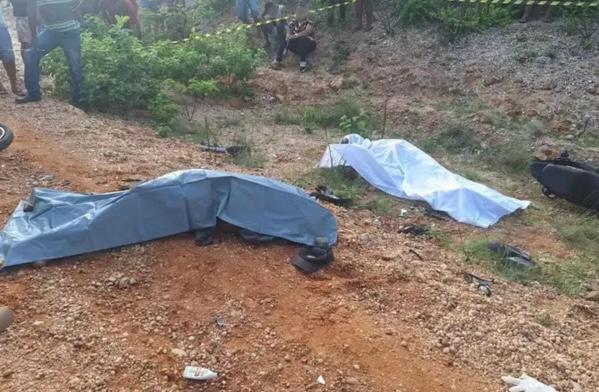 Acidente com duas motos provoca duas mortes e três feridos no Sul do Piauí