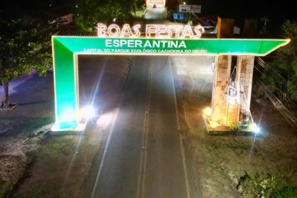 Esperantina lança maior decoração natalina de sua história em 2025