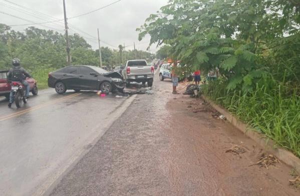Acidente deixa trânsito lento na zona Sudeste de Teresina nesta segunda (19)