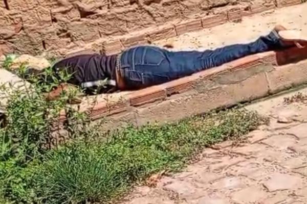 Corpo de homem é encontrado com marcas de tiros no povoado Soinho em Teresina