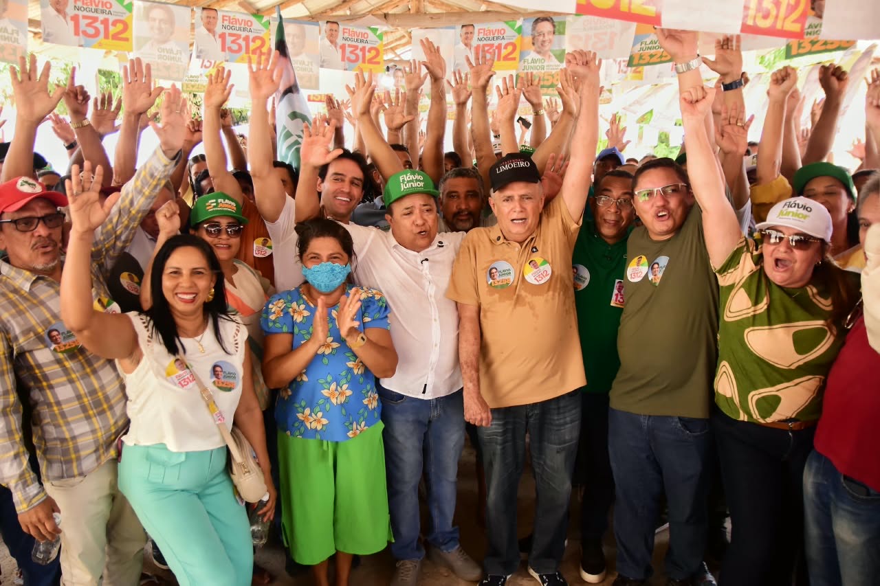 Flávio Nogueira acelera campanha e percorre três municípios do Piauí em dois dias