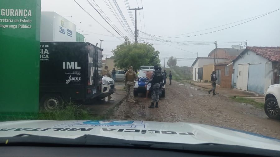 Operação policial em Piripiri resulta na prisão de membro do Comando Vermelho