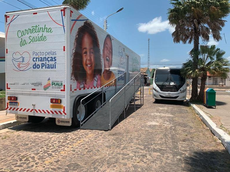 Carretinha inicia atendimentos em Caraúbas do Piauí