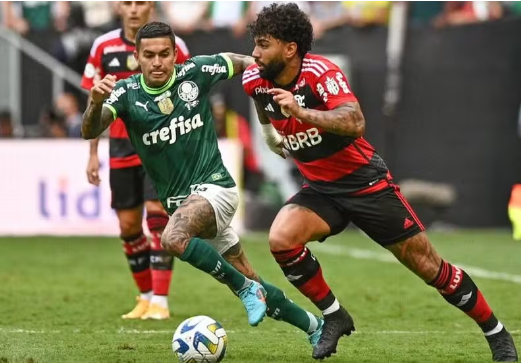Flamengo e Palmeiras negociam troca de Gabigol por Dudu
