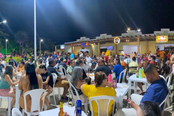 Inauguração dos quiosques do Corredor Cultural é marcada por grande público