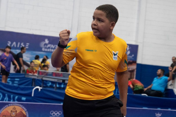 Prata inédita! Brasil é vice no Pan sub-13 de tênis de mesa com atleta do Piauí
