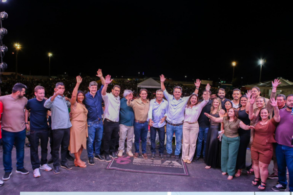 Em menos de 24h, Ciro Nogueira percorre diversas cidades do Piauí e destaca investimentos