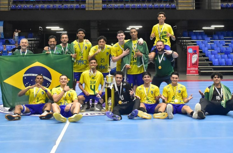 Equipe brasileira de handebol é campeã continental sob comando de piauiense