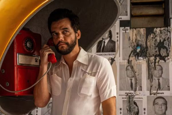 Brasil brilha em Nova York: 'O Agente Secreto' vence como Melhor Filme Internacional e Wagner Moura