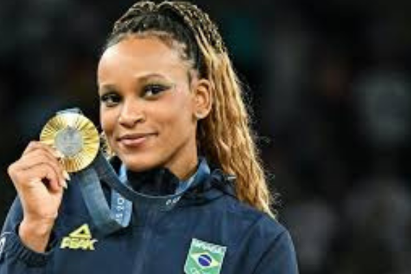 Rebeca Andrade decide não competir em 2025 e prioriza recuperação física e mental