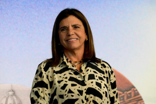 Deputada Roseana Sarney revela câncer de mama descoberto em exame de rotina