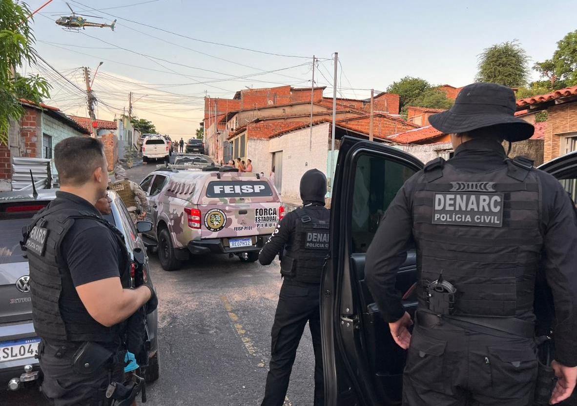DENARC deflagra operação e cumpre mandados contra tráfico de drogas no Piauí