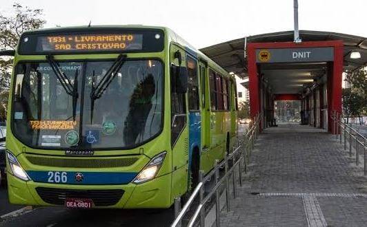 Strans reduz frota de ônibus durante o Carnaval em Teresina; confira