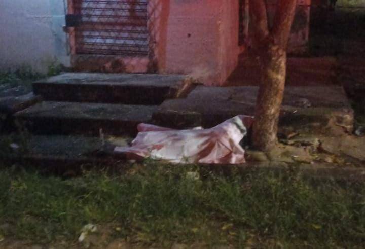 Dupla executa homem na calçada de casa na zona Leste de Teresina