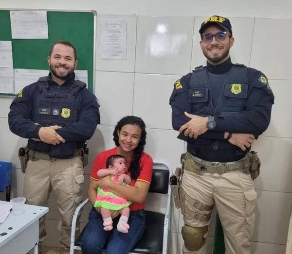 Policiais salvam bebê engasgada no Piauí