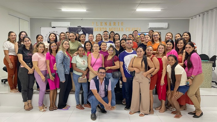Profissionais da beleza recebem orientações em Esperantina
