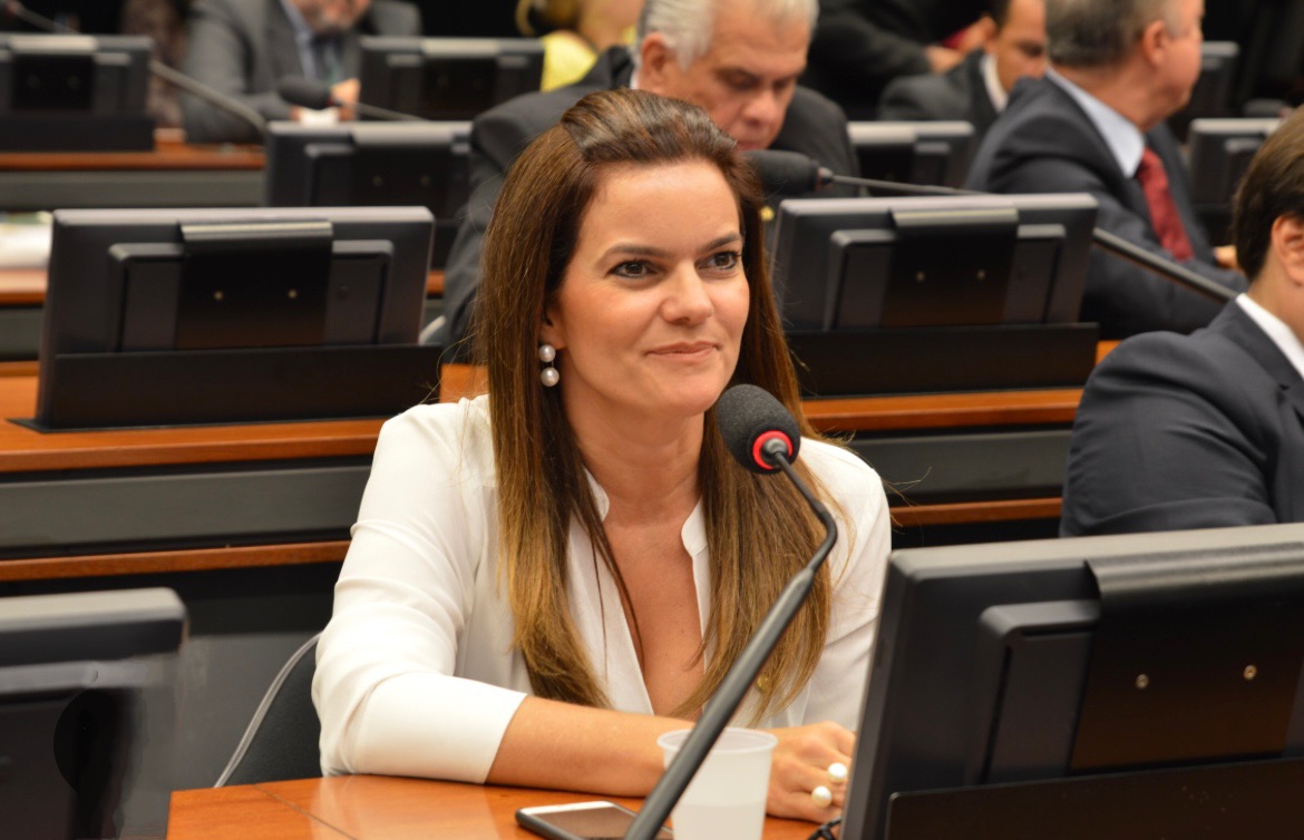 Iracema descarta disputa em 2026 e diz que encerra ciclo na política eleitoral