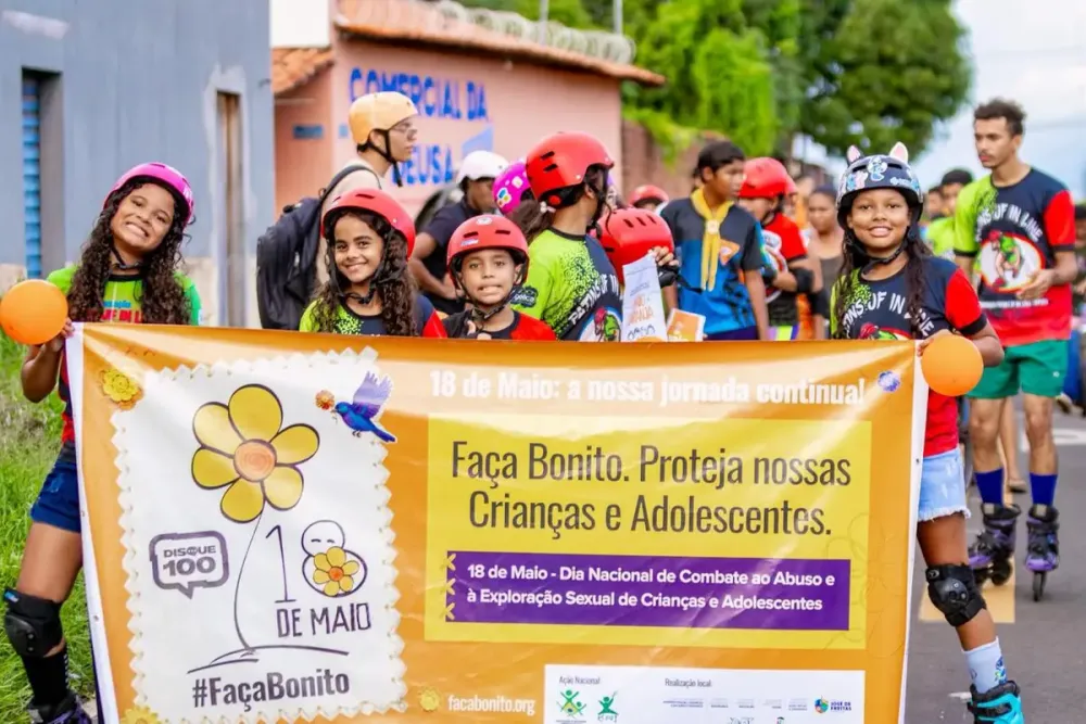 Prefeitura de José de Freitas realiza carreata educativa da campanha Maio Laranja