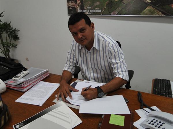 Ex-prefeito Oliveira Júnior fica inelegível por 8 anos após contas reprovadas