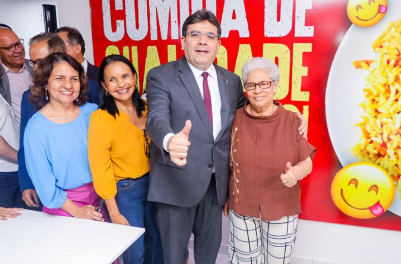 Rafael Fonteles realiza entrega Restaurante Popular em Teresina