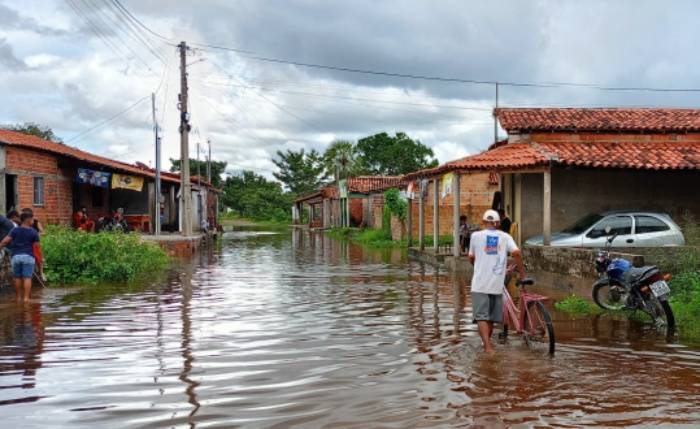 Cheia de rios deixa 40 desabrigados e Prefeitura de Barras decreta emergência