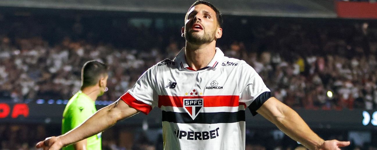 São Paulo vence Flamengo e tira Rubro-Negro da liderança do Brasileirão