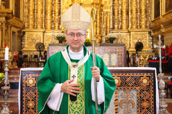 Ex-arcebispo de Teresina participará de eleição para definir novo papa
