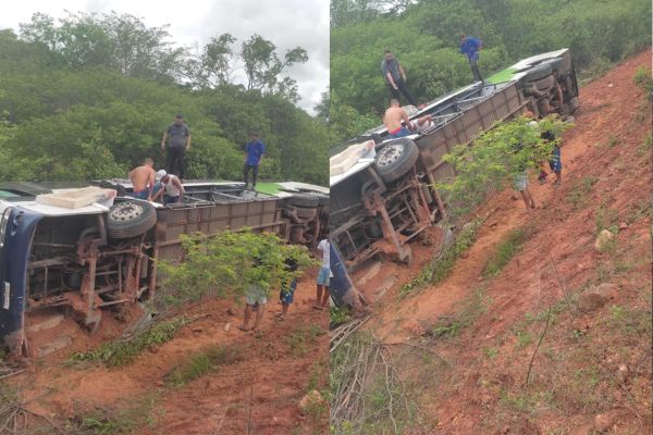 Acidente grave de ônibus deixa feridos na BR-135