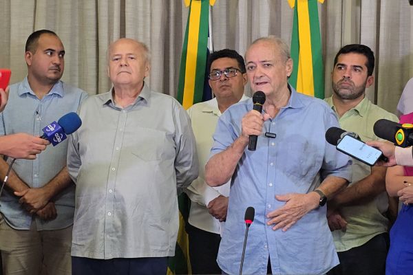 Silvio Mendes assina convocação de 351 aprovados para reforçar saúde pública